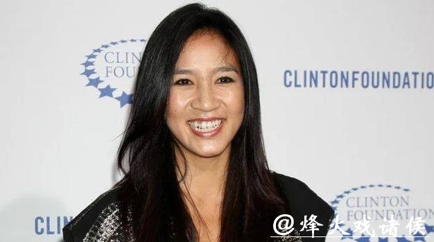 中餐馆走出的世界冠军，嫁入豪门遭休弃，9年后她怎样了？